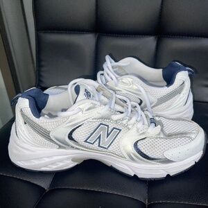 New Balance 530